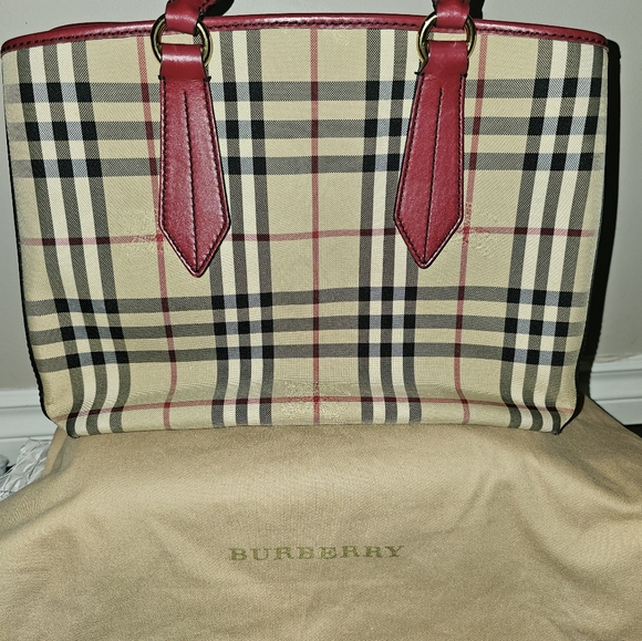 Authentic Burberry Bag - Picture 11 of 13